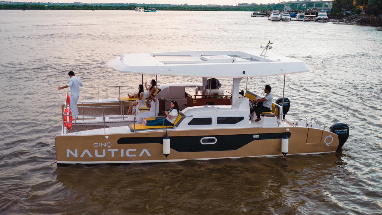 Sinq nautica Catamaran